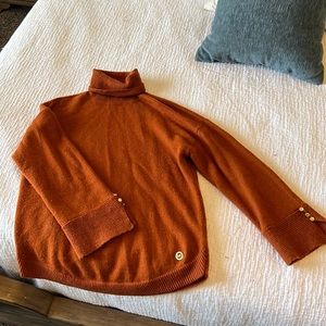 Michael Korea sweater